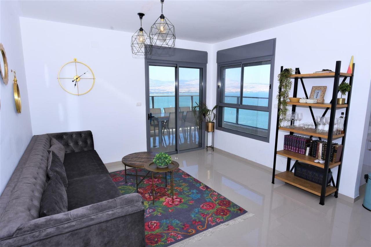 Aristone Luxury Apartment Tiberias Exterior photo
